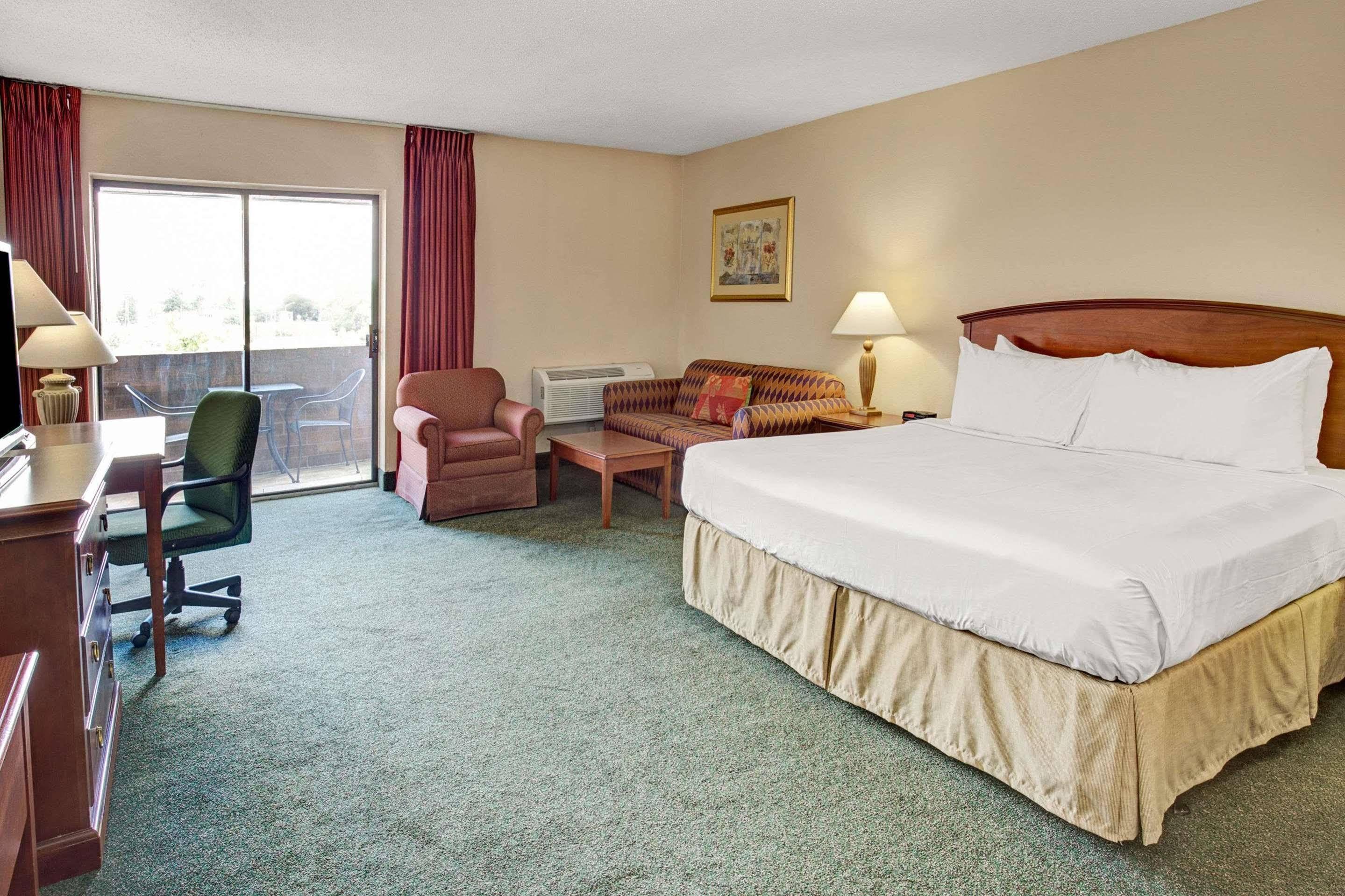 Holiday Inn Indianapolis - Airport Area N By Ihg Luaran gambar