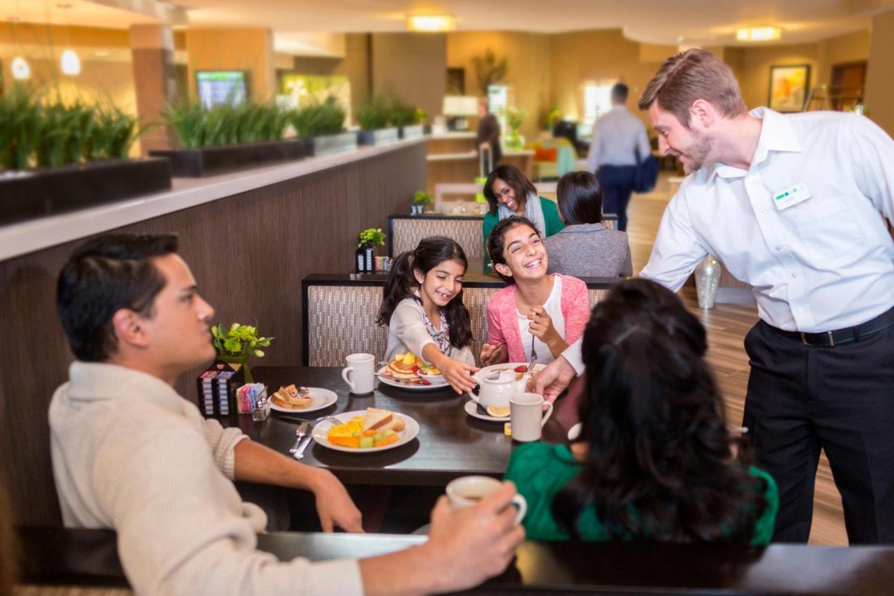 Holiday Inn Indianapolis - Airport Area N By Ihg Luaran gambar