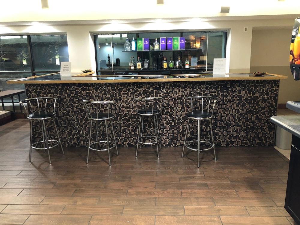 Holiday Inn Indianapolis - Airport Area N By Ihg Luaran gambar