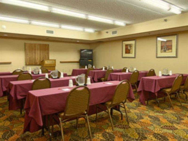 Holiday Inn Indianapolis - Airport Area N By Ihg Luaran gambar